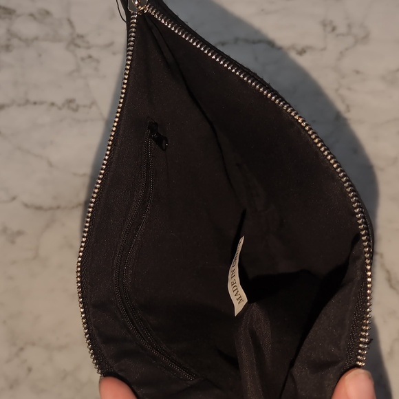 Fun faux leather patch bag - Picture 2 of 3